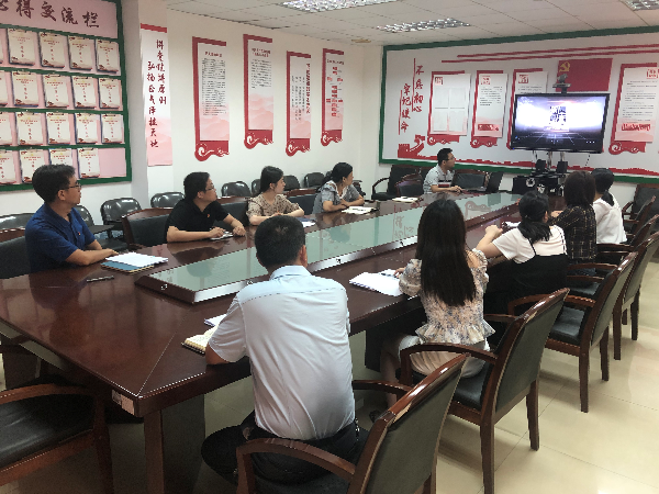 20200706谢岗医保分局党支部召开“周一党建之夜活动”专题学习会 (3).jpg