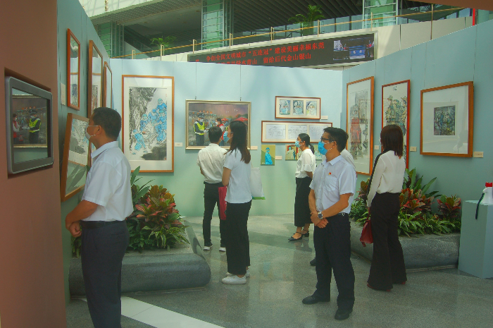 20200827谢岗医疗保障分局党支部组织参观东莞战“疫”纪实展活动 (4).jpg