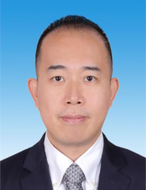 邓小强副书记证件照.jpg