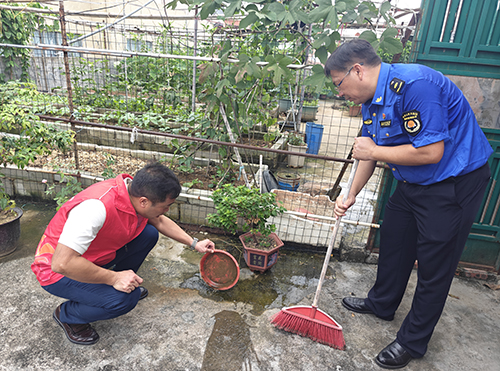 2【标题】全民参与灭蚊 筑起坚实的健康屏障.jpg