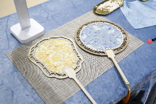 4【标题】大朗工会开展非遗宋锦珍珠扇手工体验课 (1)~1.jpg