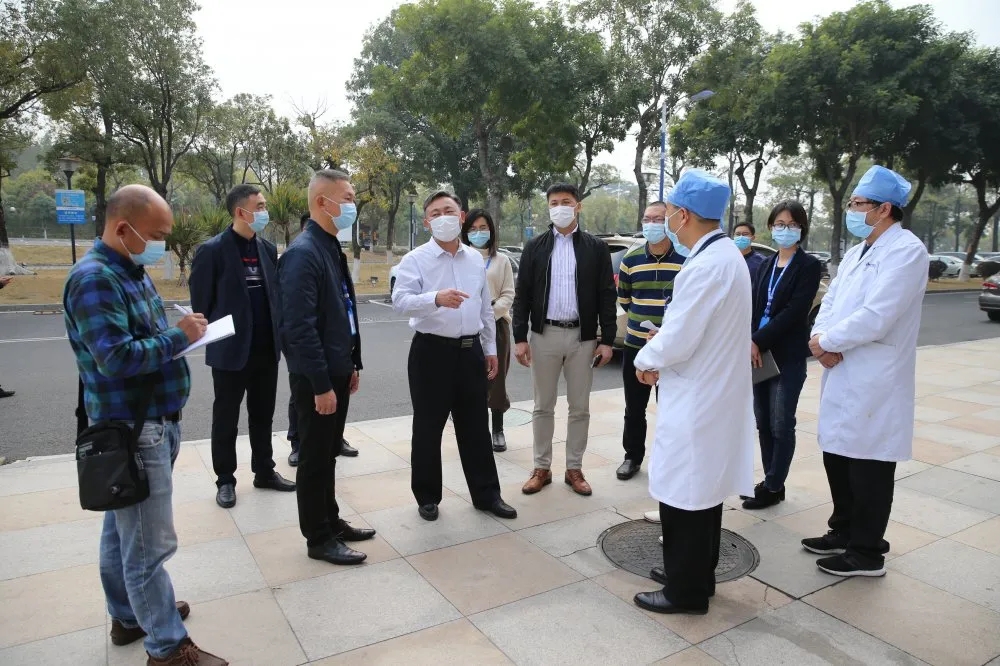 黄淦洪调研南城院感防控工作