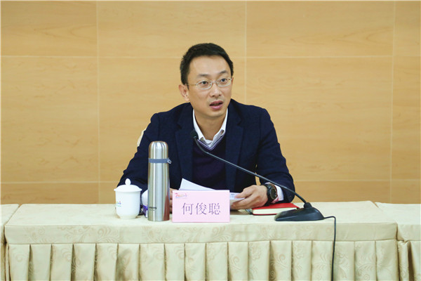 镇党委副书记,镇长何俊聪,镇党委副书记黄丽香,镇党委委员,公安分局