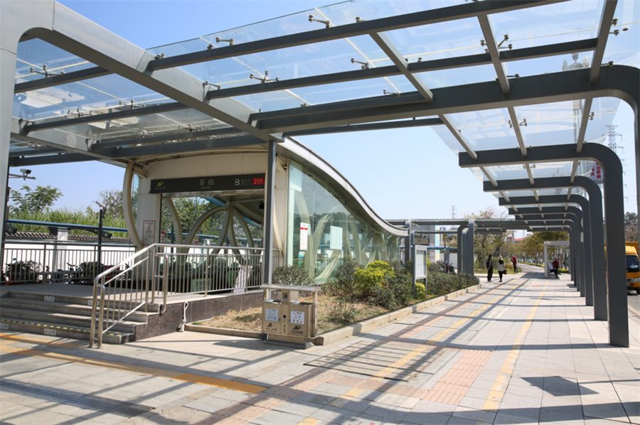 再也不怕日晒雨淋了地铁2号线茶山站交通品质提升项目完工