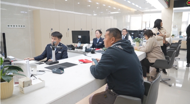 厚街：高效办理不动产权证 助力企业增资扩产.png
