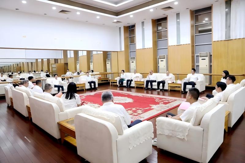 东城政企共话高质量发展